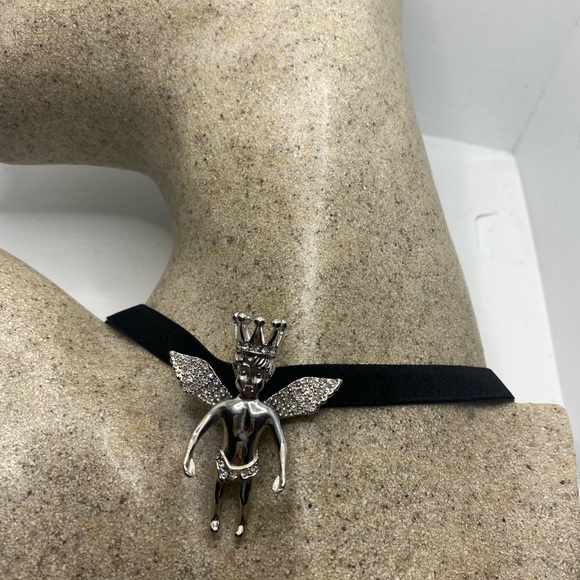 Vintage Guardian Angel Cherub Velvet Choker Necklace - Picture 3 of 6